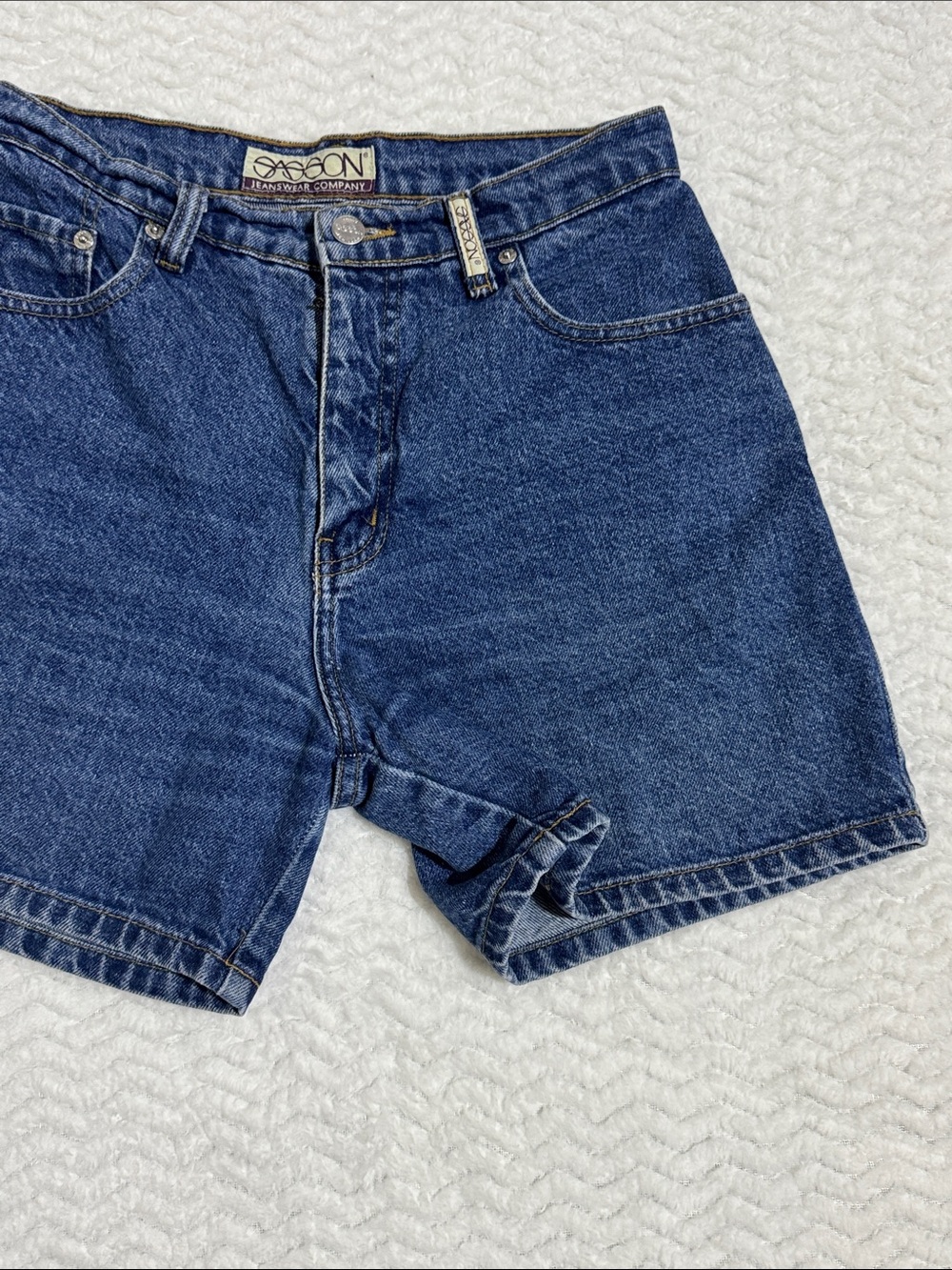 Sasson Women’s Vintage Denim Shorts Bermuda Cut Off Jorts Medium Wash - Picture 8 of 12